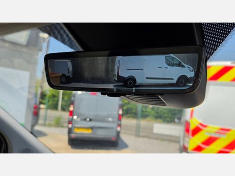 Ford Transit Custom LIMITED 00 L2 H1 LWB 2.0 TDCI 130ps EU6 16