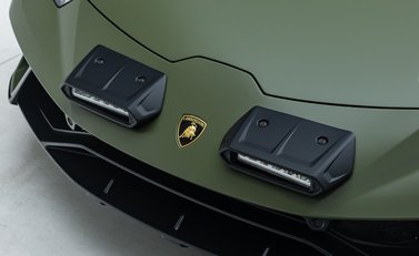 Lamborghini Huracan Sterrato 27