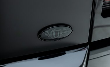 Land Rover Defender 90 D250 X-Dynamic SE URBAN 35