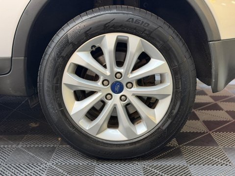 Ford Kuga 2.0 TDCi Titanium AWD Euro 5 5dr 26