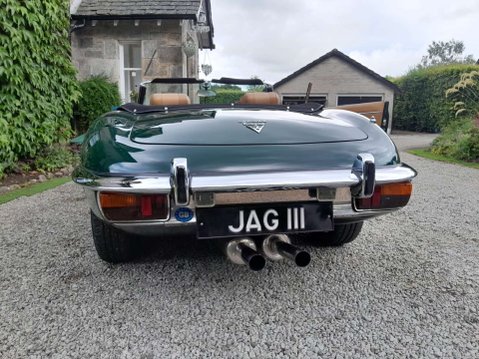 Jaguar E-Type V12 Roadster Manual 5