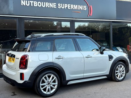 Mini Countryman Cooper 1.5 Petrol Automatic Sport Comfort Plus Navigation 5 door - CARPLAY 2
