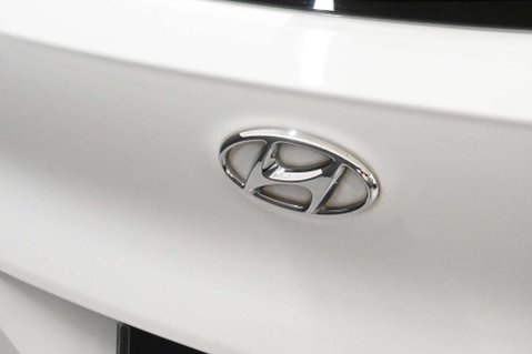 Hyundai TUCSON 1.6 Tucson SE Nav 48v MHEV CRDi 2WD Semi-Auto 5dr 27
