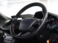 Ford Kuga ST-LINE 12