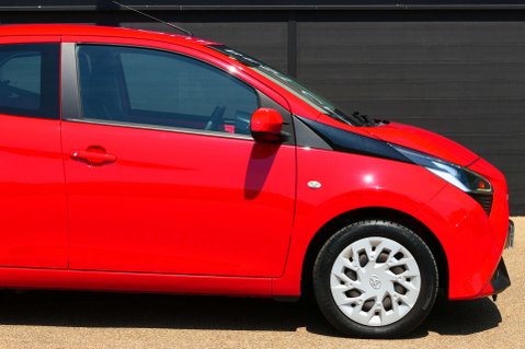Toyota Aygo 1.0 Aygo X-Play TSS VVT-i 5dr 11