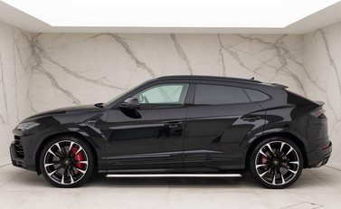 Lamborghini Urus V8 3