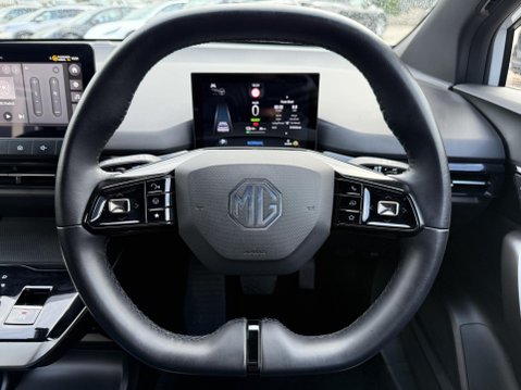 MG MG4 64kWh SE Long Range Hatchback 5dr Electric Auto (203 ps) 30