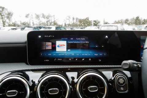 Mercedes-Benz A Class A 180 SE EXECUTIVE 23