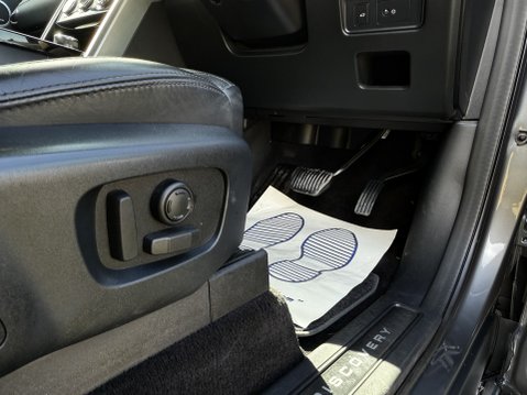 Land Rover Discovery SDV6 HSE 19