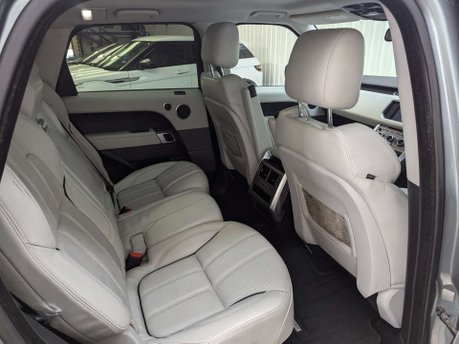 Land Rover Range Rover Sport 3.0 Range Rover Sport HSE SDV6 Auto 4WD 5dr 56