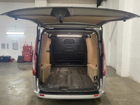 Ford Transit Custom 300 LIMITED P/V ECOBLUE 7