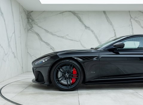Aston Martin DBS Superleggera 36