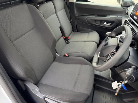 Peugeot Partner BLUEHDI PROFESSIONAL L1 17