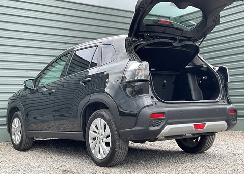 Suzuki SX4 S-Cross MOTION BOOSTERJET MHEV 17