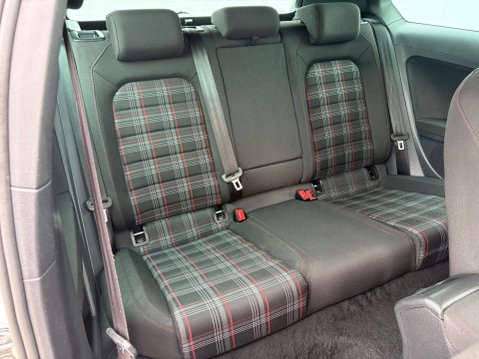 Volkswagen Golf 2.0 Golf GTi Performance TSi Semi-Auto 3dr 22