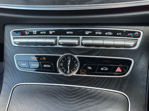 Mercedes-Benz E Class 2.0 E220d AMG Line (Premium) Saloon 4dr Diesel G-Tronic+ 4MATIC Euro 6 (s/s 41