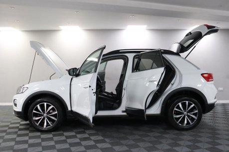 Volkswagen T-Roc DESIGN TSI 6