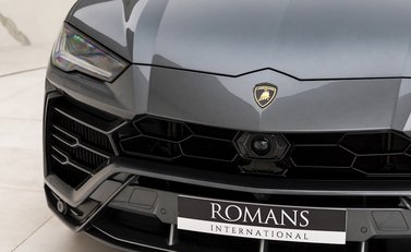 Lamborghini Urus 28