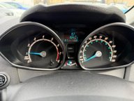 Ford Fiesta TITANIUM 25
