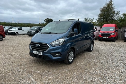 Ford Transit Custom SWB L1H1 Low Roof Limited 280 Air Con Alloys Sensors EURO 6 NO VAT