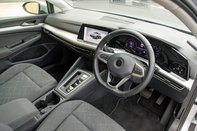 Volkswagen Golf LIFE ETSI DSG 4