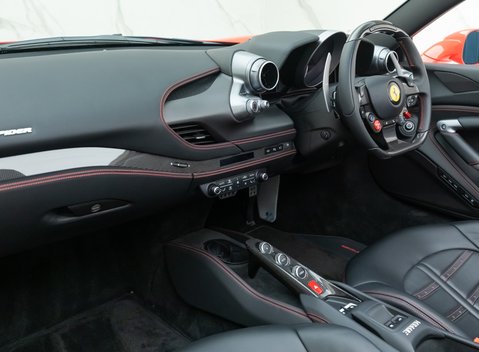 Ferrari F8 Spider 18