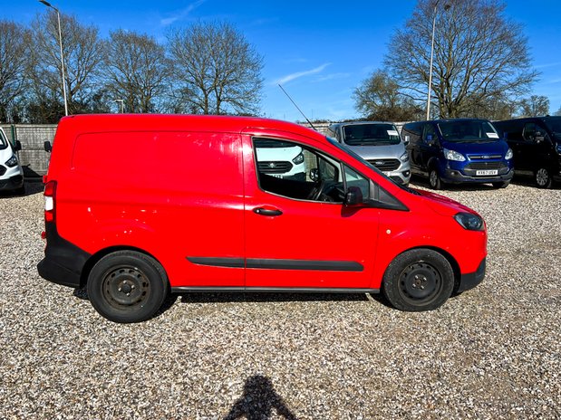 Ford Transit Courier SWB L1H1 Low Roof EURO 6 NO VAT 5