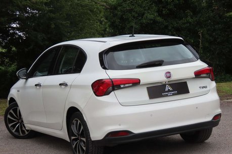 Fiat Tipo 1.4 MPI Lounge Euro 6 5dr 6