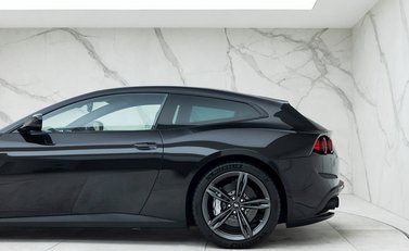 Ferrari GTC4 Lusso 26