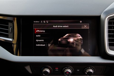 Audi A1 SPORTBACK TFSI SPORT 31