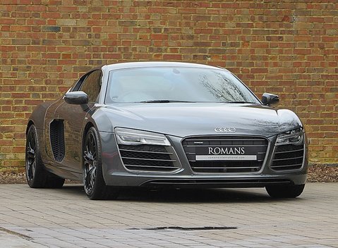 Audi R8 V10 Plus 1
