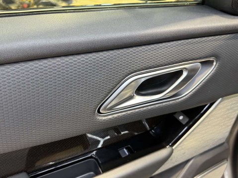 Land Rover Range Rover Velar 2.0 Range Rover Velar R-Dynamic SE D180 Auto 4WD 5dr 75
