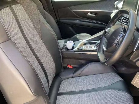 Peugeot 3008 1.2 PureTech Allure SUV 5dr Petrol EAT Euro 6 (s/s) (130 ps) 6