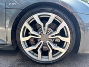 Audi R8 .2 FSI V10 Coupe 2dr Petrol S Tronic quattro Euro 5 (525 ps) 21