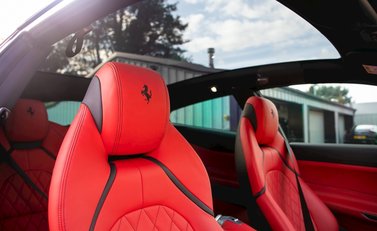 Ferrari GTC4 Lusso 16