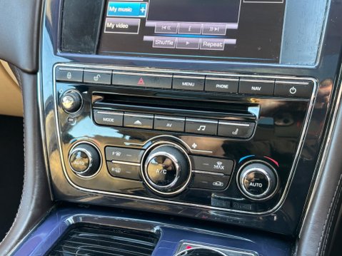 Jaguar XJ 3.0d V6 Premium Luxury Auto Euro 5 4dr 20