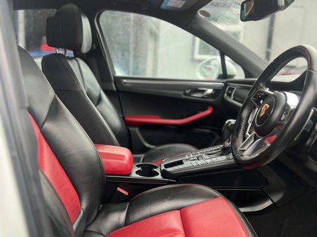 Porsche Macan 2.0T SUV 5dr Petrol PDK 4WD Euro 6 (s/s) (237 ps) 3