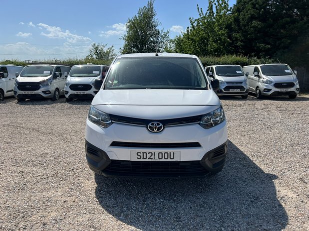 Toyota Proace City SWB L1H1 Low Roof Active Air Con EURO 6 NO VAT 3