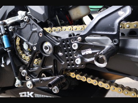 BMW F900 17