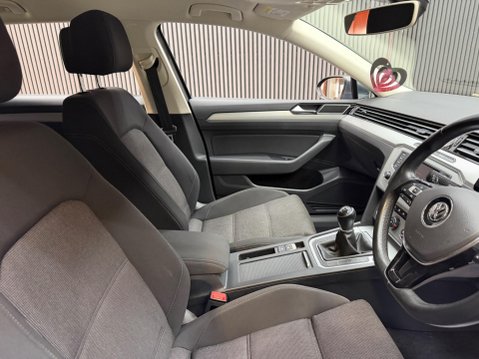 Volkswagen Passat 2.0 TDI BlueMotion Tech SE Business Euro 6 (s/s) 5dr 28