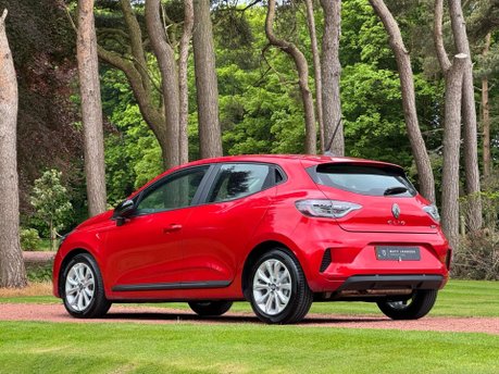 Renault Clio EVOLUTION E-TECH 9