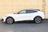 Ford Mustang Mach-E BASE 11