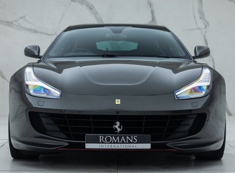 Ferrari GTC4 Lusso T 7