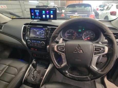 Mitsubishi L200 2.4 L200 Barbarian DI-D Auto 4WD 13