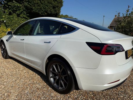 Tesla Model 3 Standard Range Plus Auto RWD 4dr 11