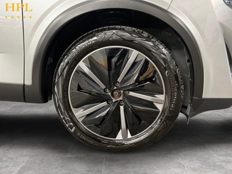 Nissan Qashqai 1.3 DIG-T MHEV Tekna SUV 5dr Petrol Hybrid XTRON Euro 6 (s/s) (158 ps) Air 10