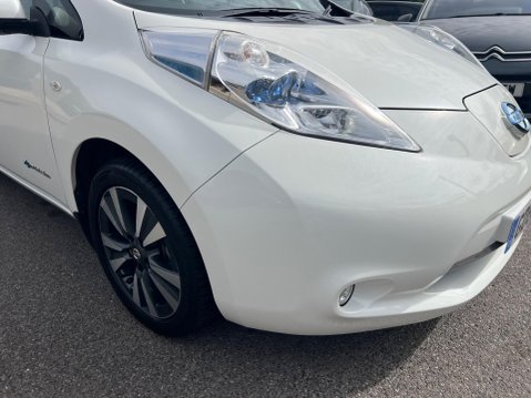 Nissan LEAF 30kWh Tekna Auto 5dr 10
