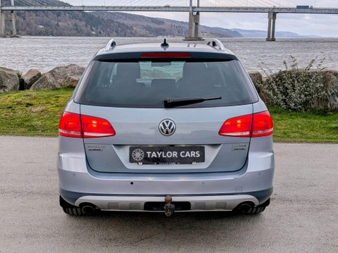 Volkswagen Passat 2.0 TDI BlueMotion Tech Alltrack DSG 4Motion Euro 5 (s/s) 5dr 5