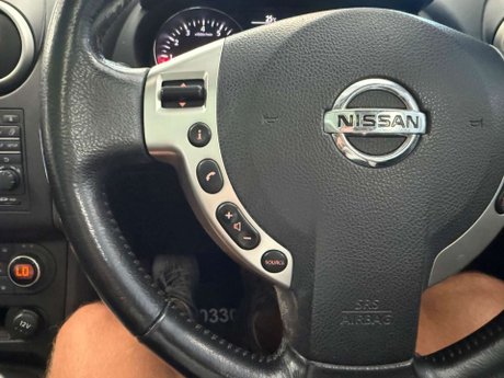 Nissan Qashqai 1.6 Tekna CVT 2WD Euro 5 5dr (AVM) 33