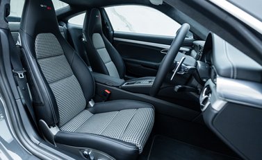 Porsche 911 50th Anniversary Edition 14